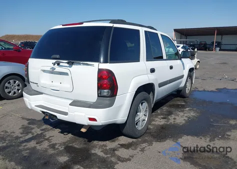 2005 Chevrolet Trailblazer Ls from USA, damaged, VIN 1GNDT13S952288373
